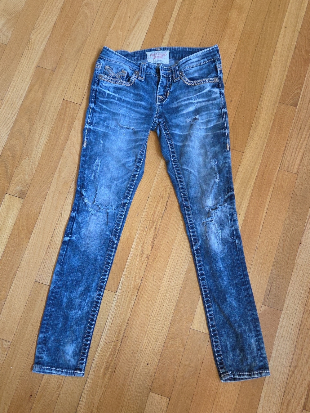 Big Star Jenae Women's Washed Blue Ripped Skinny Jeans